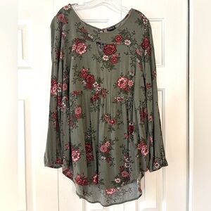 Torrid babydoll floral tunic top, size 1X